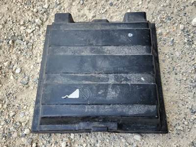 Chevrolet 5500HD Battery Box Cover
