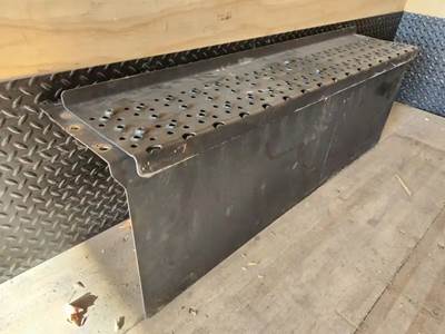 Ford F-750 Battery Box Cover