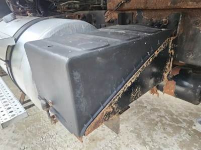 Freightliner 114SD Battery Box Cover