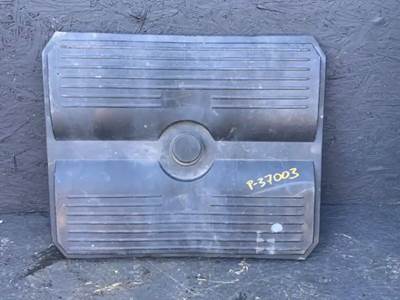 Freightliner Cascadia 125 Battery Box Cover