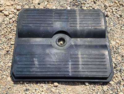 Freightliner Cascadia 125 Battery Box Cover