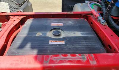 Freightliner Cascadia 126 Battery Box Cover