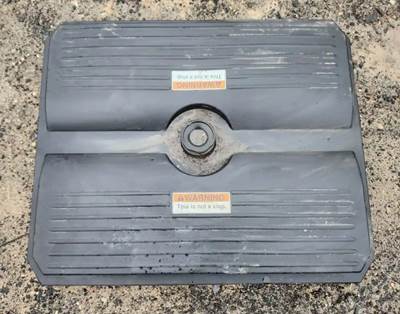 Freightliner Cascadia 126 Battery Box Cover