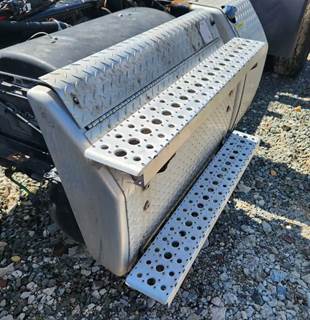 Freightliner Cascadia 126 Battery Box Cover