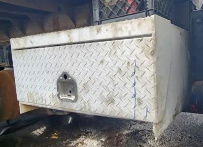 Freightliner Century Class 112 Battery Box Cover for a 2000 Freightliner CENTURY CLASS 12