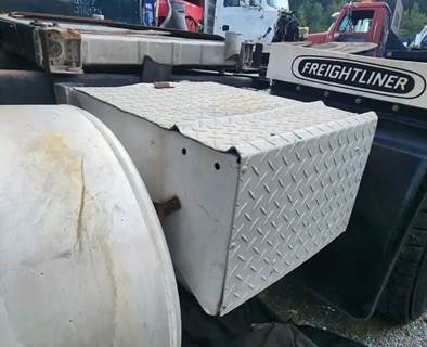 Freightliner Columbia 120 Battery Box Cover