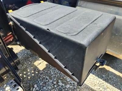Freightliner M2 106 Battery Box Cover