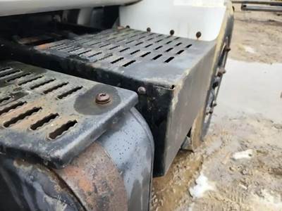 GMC TopKick C7000 Battery Box Cover for a 1991 GMC C7000 Topkick