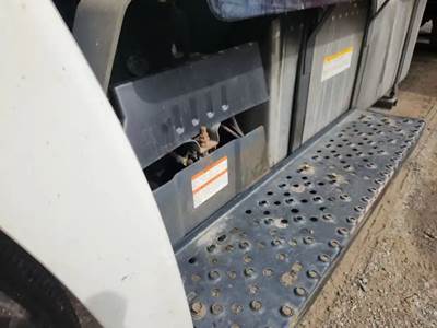 Hino 338 Battery Box Cover