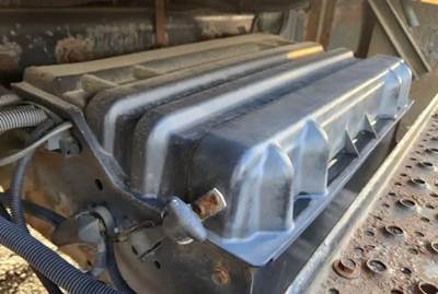 International 4400 Battery Box Cover