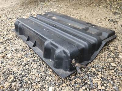 International 4400 Battery Box Cover