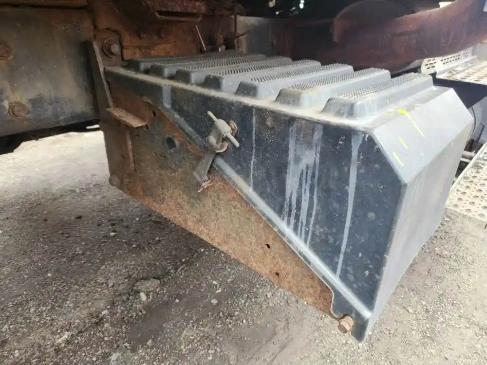 2004 International 7400 Battery Box Cover For Sale Elkton, MD P