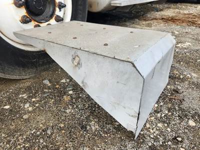 International 9400i Battery Box Cover