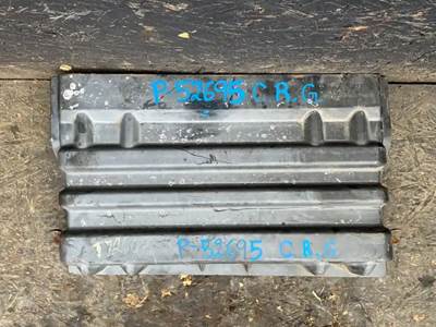 International DuraStar 4300 Battery Box Cover