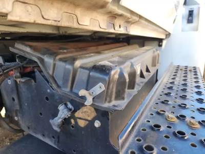 International DuraStar 4300 Battery Box Cover