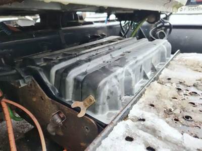 International DuraStar 4400 Battery Box Cover