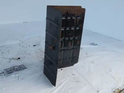 International F2674 Battery Box Cover for a 2002 International F-2674 SBA