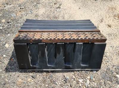 International LT625 Battery Box Cover