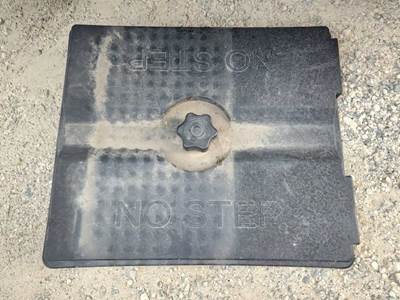 International LT625 Battery Box Cover