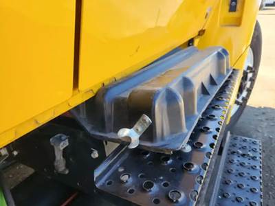 International MV607 Battery Box Cover