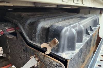 International MV607 Battery Box Cover