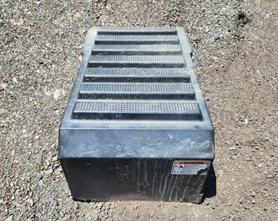 International MV607 Battery Box Cover