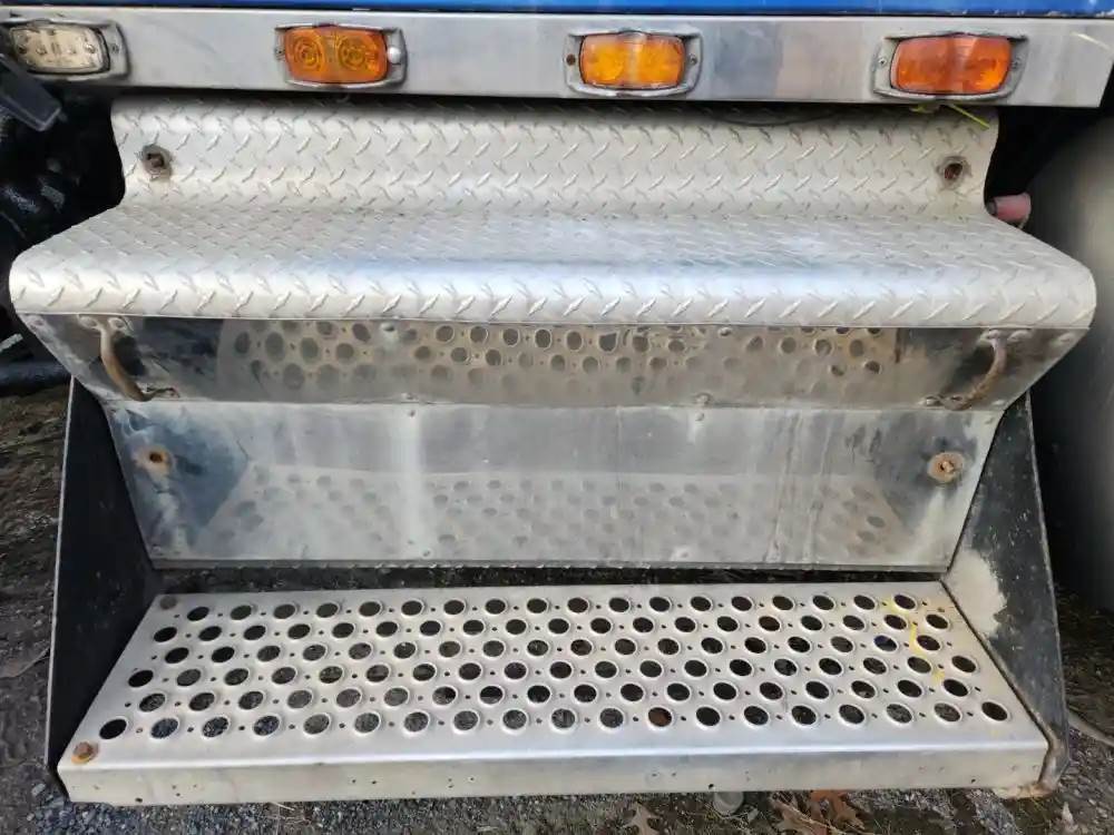 Kenworth Battery Box Cover for a 1990 Kenworth Glider For Sale Elkton