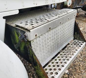 Kenworth T300 Battery Box Cover
