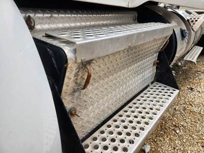 Kenworth T880 Battery Box Cover