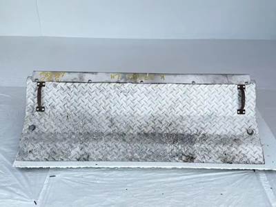 Kenworth W900 Battery Box Cover