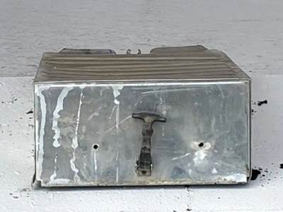 Mack Granite CV713 Battery Box Cover for a 2006 Mack CV713 Granite