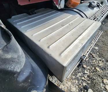 Mack Granite CV713 Battery Box Cover for a 2005 Mack CV713 Granite