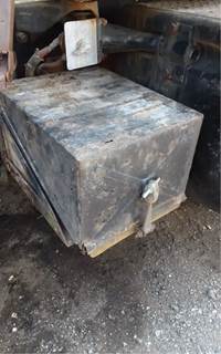 Mack RD685S Battery Box Cover