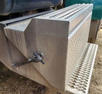 Peterbilt 337 Battery Box Cover