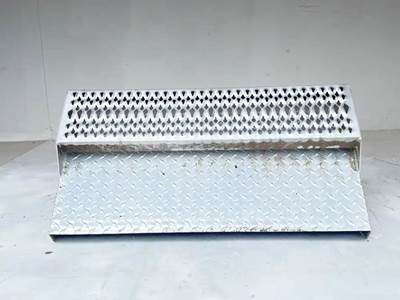 Peterbilt 337 Battery Box Cover