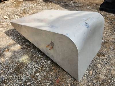 Peterbilt 389 Battery Box Cover