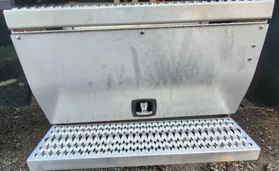 Peterbilt 567 Battery Box Cover