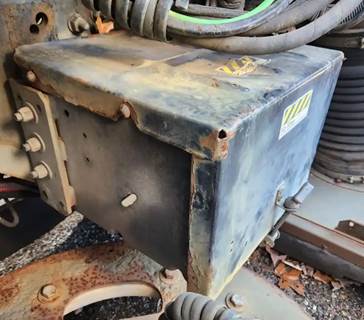 Sterling SC8000 Battery Box Cover for a 2007 Sterling SC8000 Cargo