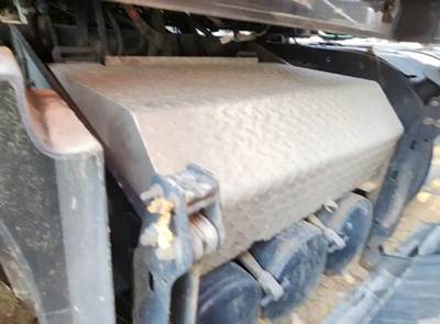 Volvo VNL Battery Box Cover