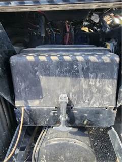 Volvo VNR64T Battery Box Cover
