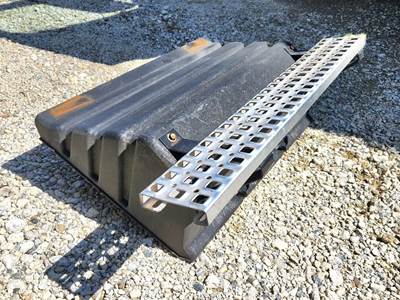 Volvo VNR64T Battery Box Cover