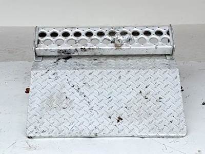 Western Star 4900FA Battery Box Cover for a 2009 Western Star 4900 FA