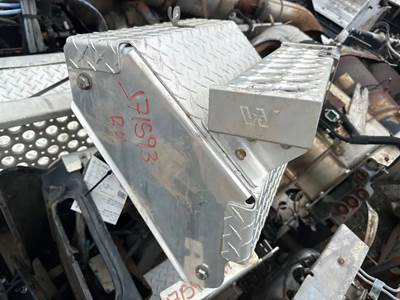 Western Star 4900FA Battery Box Cover for a 2020 Western Star 4900 FA