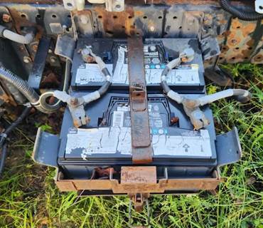 Chevrolet 4500 Battery Box for a 2019 Chevrolet 4500/4500HD