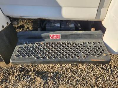 Chevrolet C5500 Battery Box