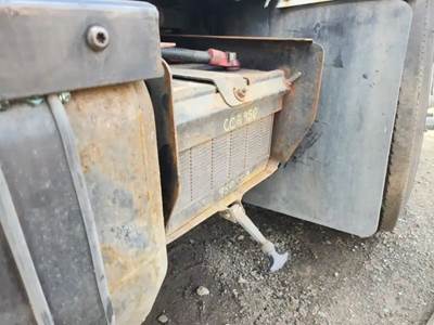 Chevrolet C7500 Battery Box