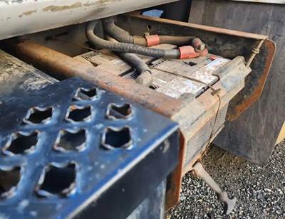 Chevrolet C8500 Battery Box