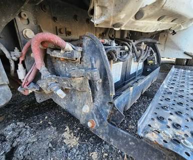 Chevrolet Silverado 5500HD Battery Box