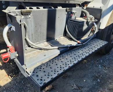 Ford F-750 Battery Box