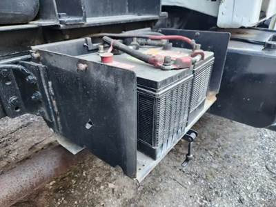 Ford F-800 Battery Box for a 1997 Ford F800